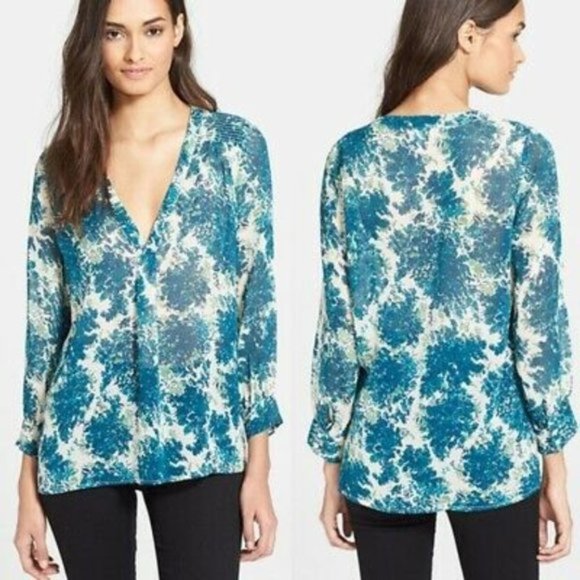 Joie Tops - 🍋Joie Cantoria Blouse Long Sleeve Silk Popover